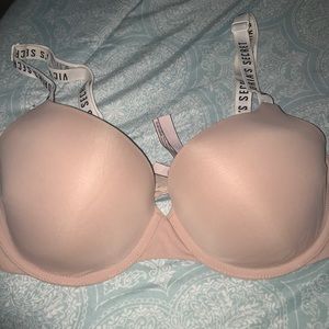 Victoria’s Secret nude lightly lined bra